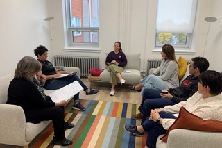 Les participants aux ateliers kaizen identifient des problèmes et leurs causes et élaborent des solutions de façon collective.  (Photo Gracieuseté)